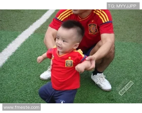 足球明星乘坐大巴的精彩瞬间与背后的故事揭秘 足球明星乘坐大巴的精彩瞬间与背后的故事揭秘